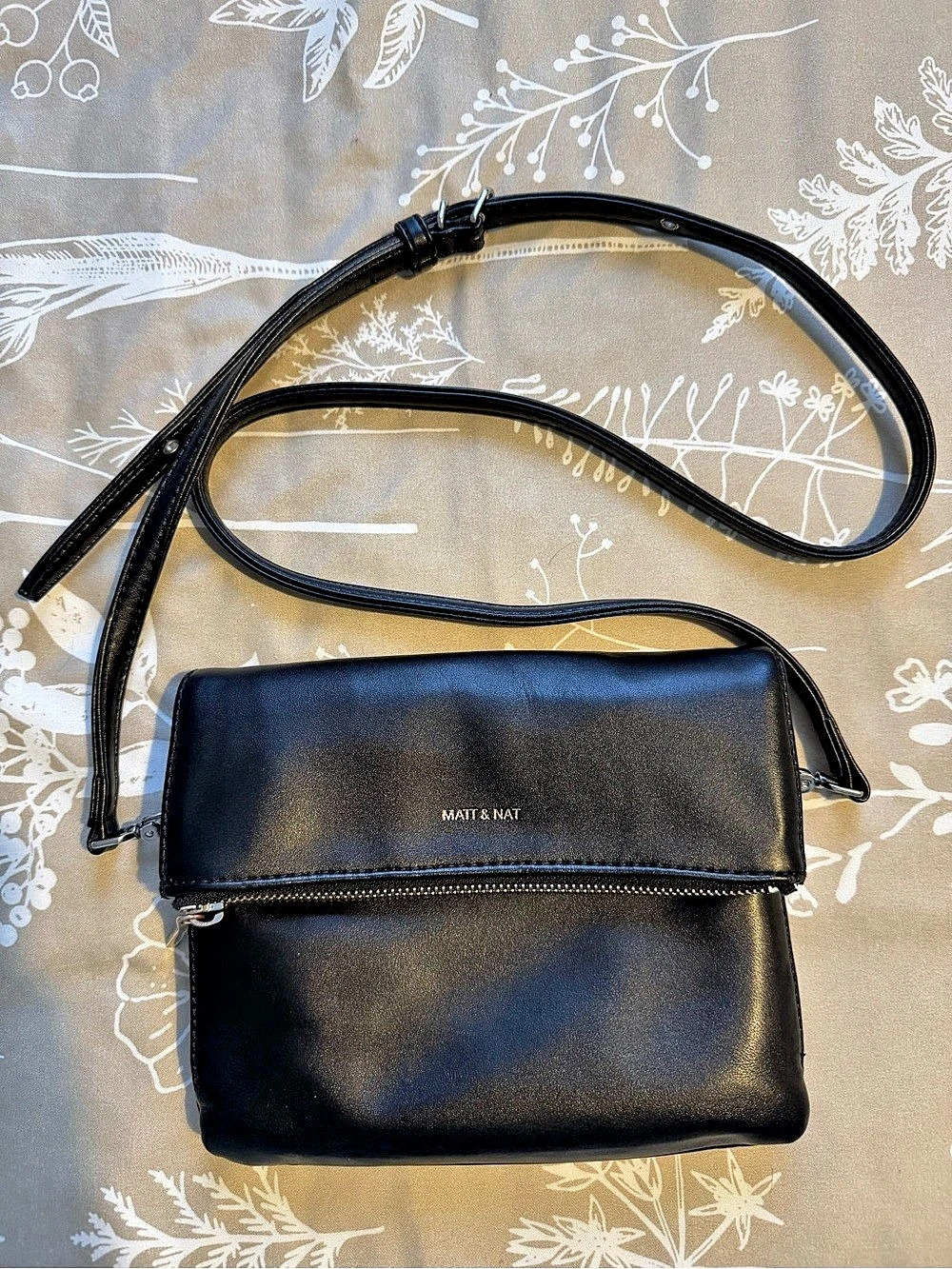Matt & Nat Hiley Vegan Crossbody Bag Black
